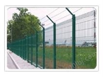 安平蓝祥丝网厂供应各种型号护栏网、护栏网供应商